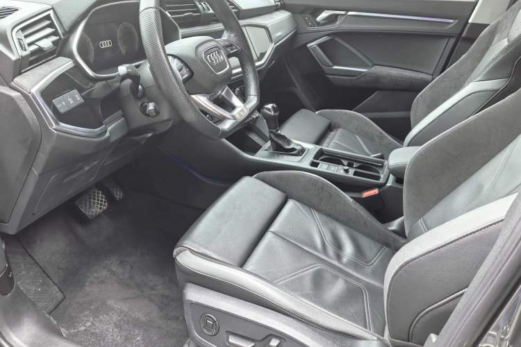 Used Audi Q3 Sportback 2023 40 TFSI Fashion Model Interior 2