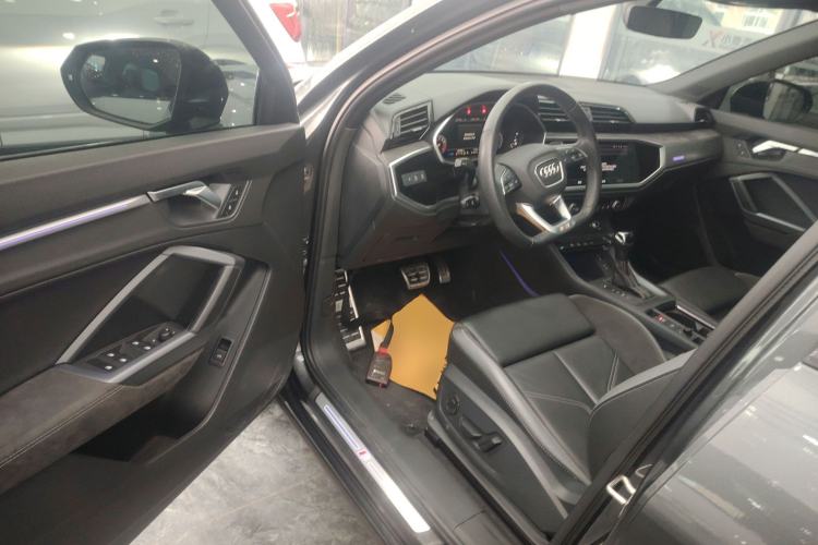 Used Audi Q3 Sportback 2023 40 TFSI Fashion Model Interior 3