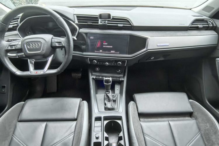 Used Audi Q3 Sportback 2023 40 TFSI Fashion Model Interior 4