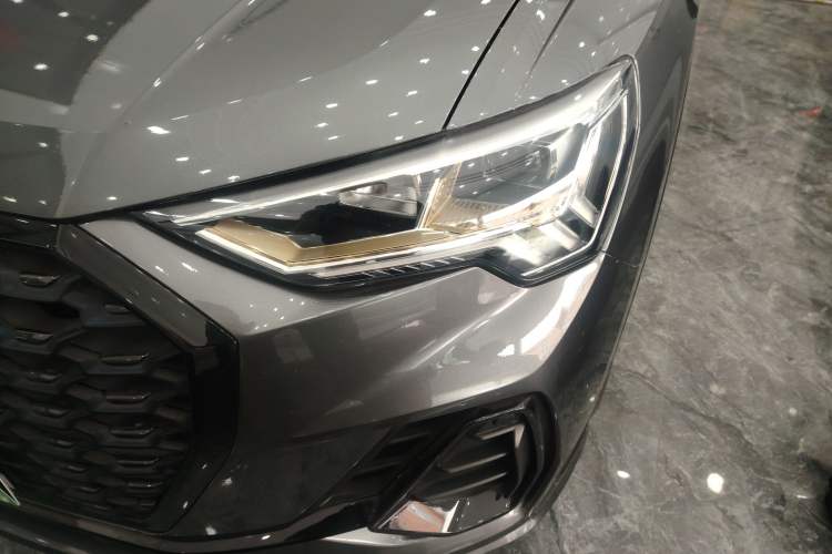 Used Audi Q3 Sportback 2023 40 TFSI Fashion Model Left Front Headlight