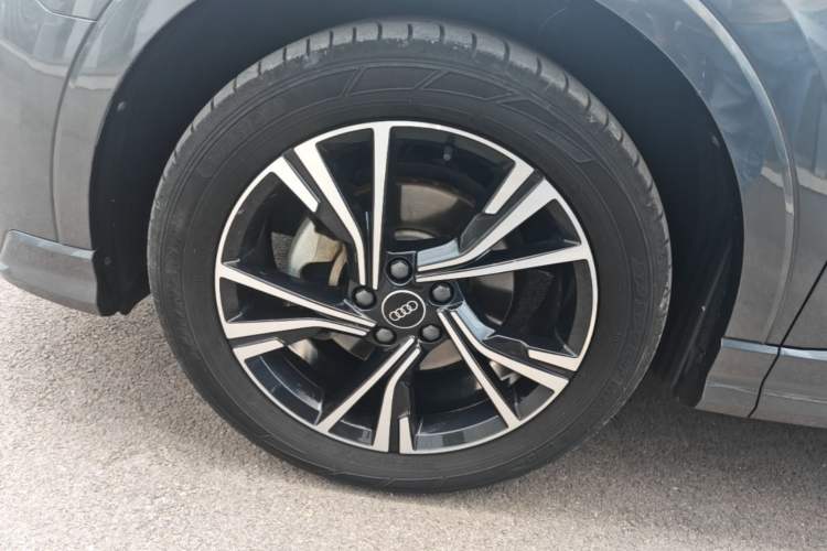 Used Audi Q3 Sportback 2023 Updated 40 TFSI Fashion Version Left Front Wheel Hub