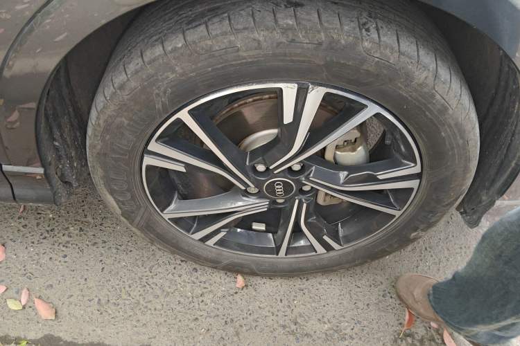 Used Audi Q3 Sportback 2023 40 TFSI Fashion Model Right Front Wheel Hub