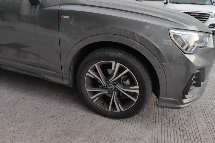 Used Audi Q3 Sportback 2023 40 TFSI Fashion Model Right Front Wheel Hub