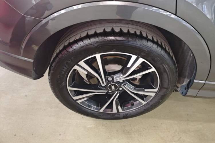Used Audi Q3 Sportback 2023 40 TFSI Fashion Model Right Rear Wheel Hub