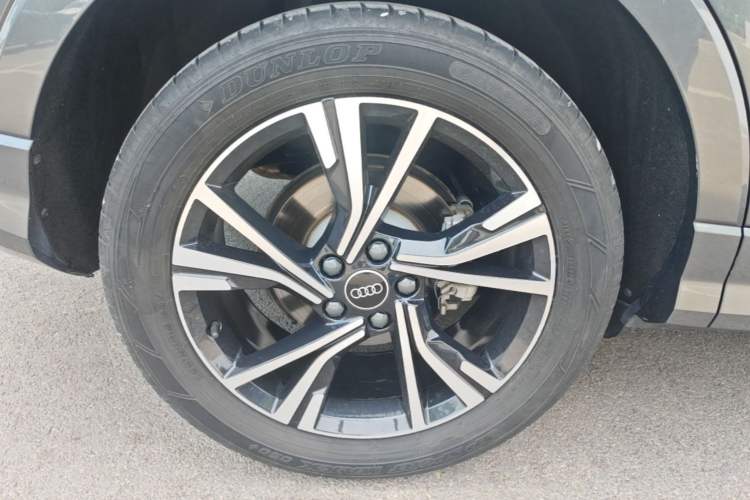 Used Audi Q3 Sportback 2023 Updated 40 TFSI Fashion Version Right Rear Wheel Hub