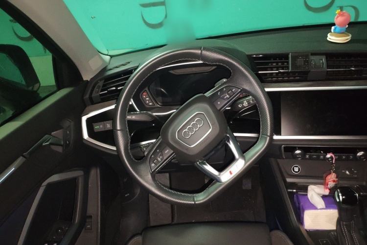 Used Audi Q3 Sportback 2023 40 TFSI Fashion Model Steering Wheel