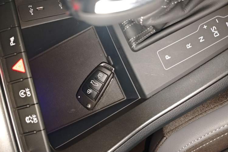 Used Audi Q3 Sportback 2023 40 TFSI Fashion Model Vehicle Key