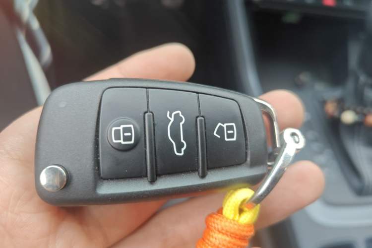 Used Audi Q3 Sportback 2023 40 TFSI Fashion Model Vehicle Key