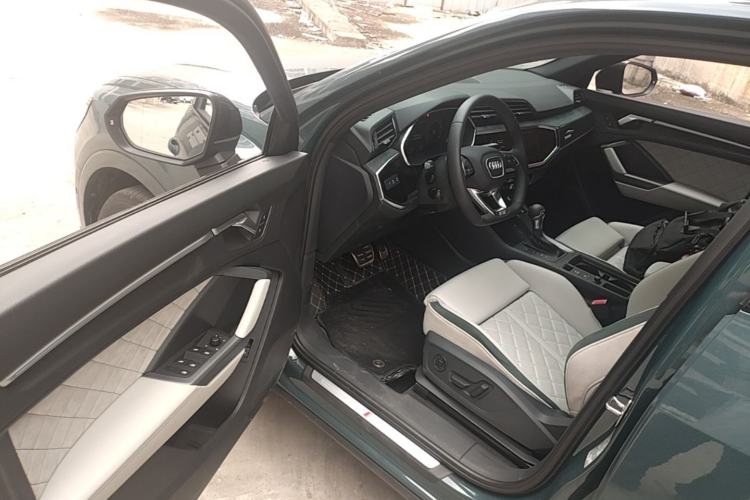Used Audi Q3 Sportback 2023 Facelift 45 TFSI quattro Luxury Edition Driver Seat