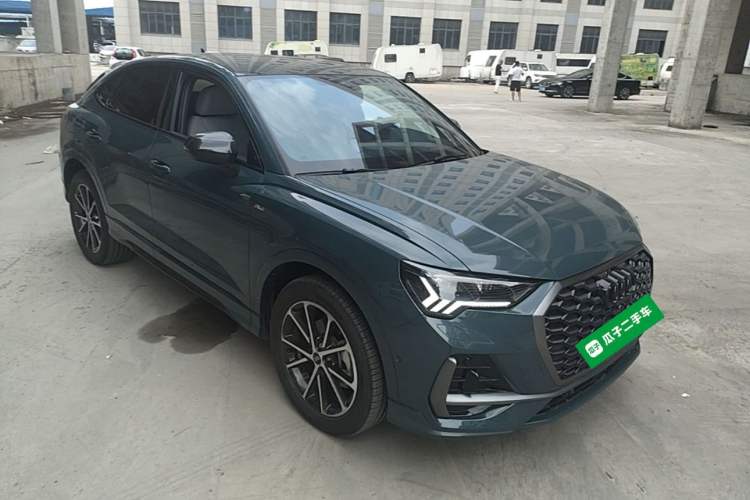 Used Audi Q3 Sportback 2023 Facelift 45 TFSI quattro Luxury Edition Front Right 45 Deg