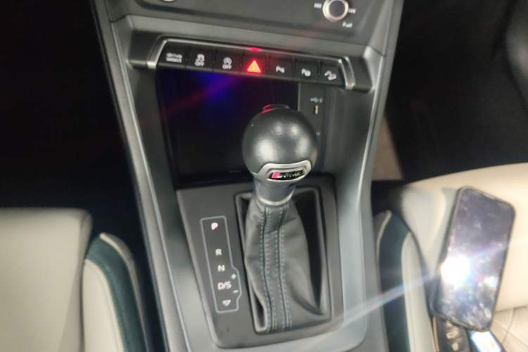 Used Audi Q3 Sportback 2023 Facelift 45 TFSI quattro Luxury Edition Gear Lever