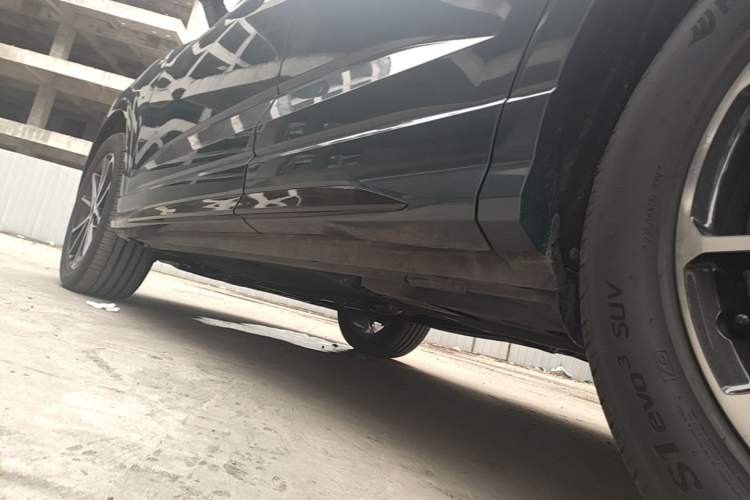 Used Audi Q3 Sportback 2023 Facelift 45 TFSI quattro Luxury Edition Left Side Sill