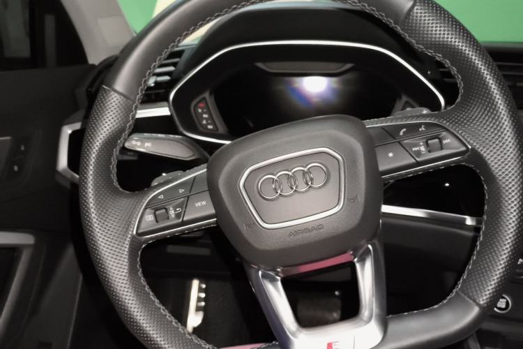 Used Audi Q3 Sportback 2023 40 TFSI Fashion Model Steering Wheel