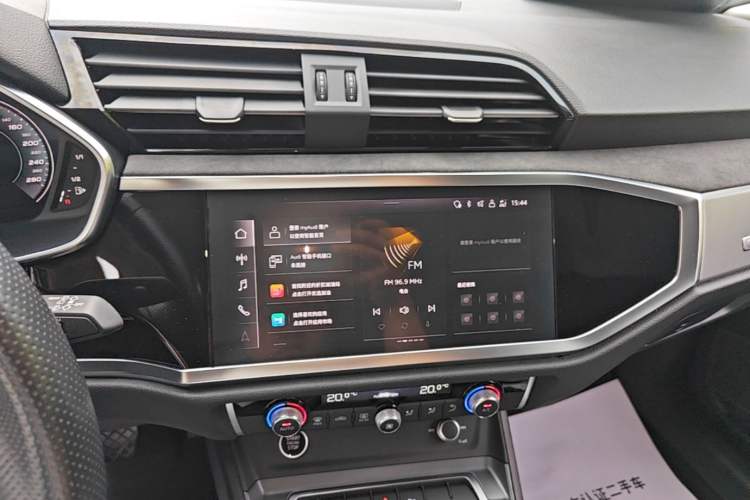 Used Audi Q3 Sportback 2023 Updated 40 TFSI Fashion Version Audio And AC Panel