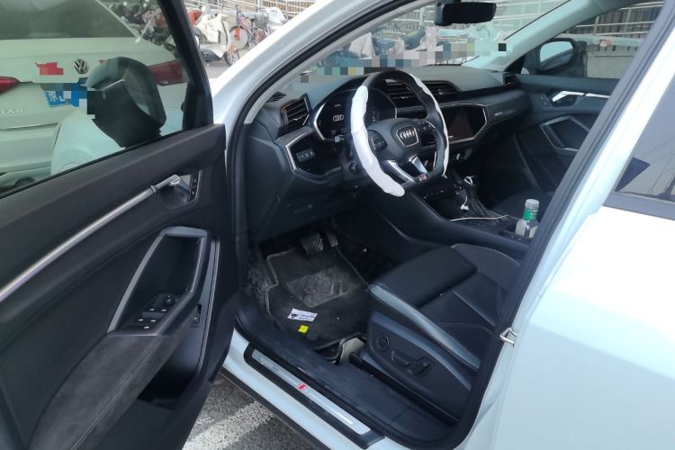 Used Audi Q3 Sportback 2023 Updated 40 TFSI Fashion Version Driver Seat
