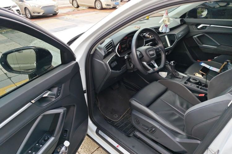 Used Audi Q3 Sportback 2023 Updated 40 TFSI Fashion Version Driver Seat