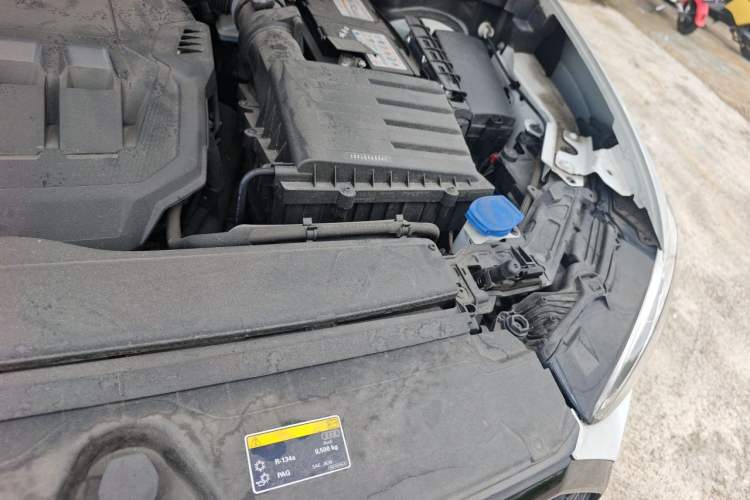 Used Audi Q3 Sportback 2023 40 TFSI Fashion Model Engine Bay Left