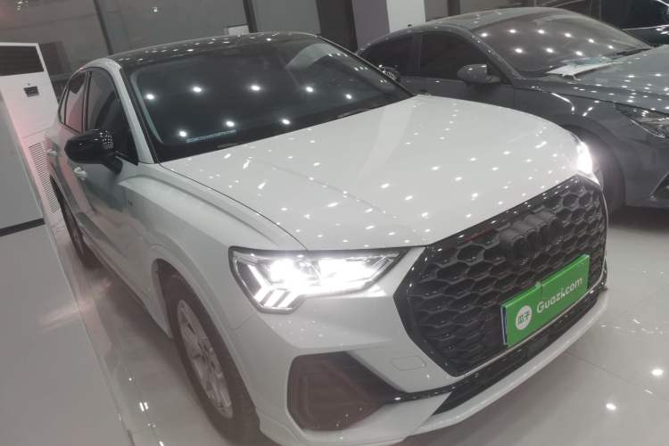 Used Audi Q3 Sportback 2023 35 TFSI Ambition (1.4T) Front Right 45 Deg