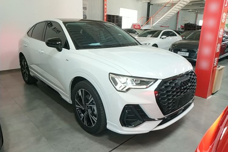 Used Audi Q3 Sportback 2023 Updated 40 TFSI Fashion Version Front Right 45 Deg