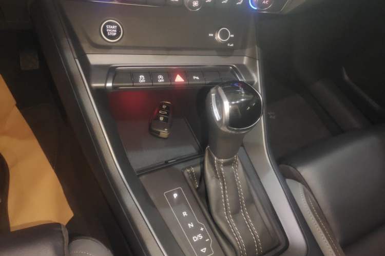 Used Audi Q3 Sportback 2023 40 TFSI Fashion Model Gear Lever
