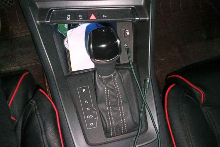 Used Audi Q3 Sportback 2023 40 TFSI Fashion Model Gear Lever