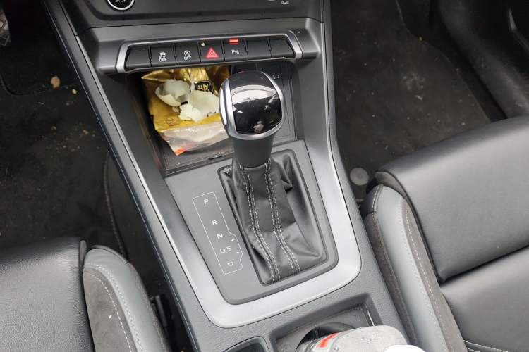 Used Audi Q3 Sportback 2023 Updated 40 TFSI Fashion Version Gear Lever