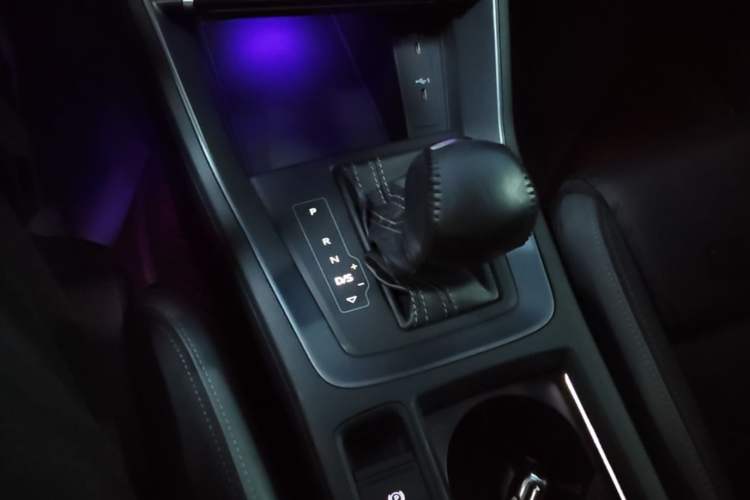 Used Audi Q3 Sportback 2023 40 TFSI Fashion Model Gear Lever