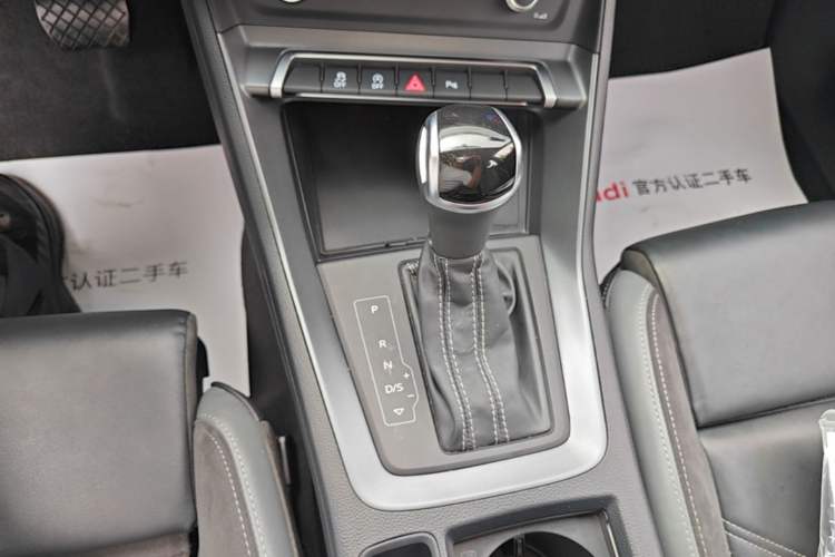 Used Audi Q3 Sportback 2023 Updated 40 TFSI Fashion Version Gear Lever