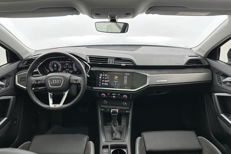 Used Audi Q3 Sportback 2023 35 TFSI Ambition (1.4T) Interior 1