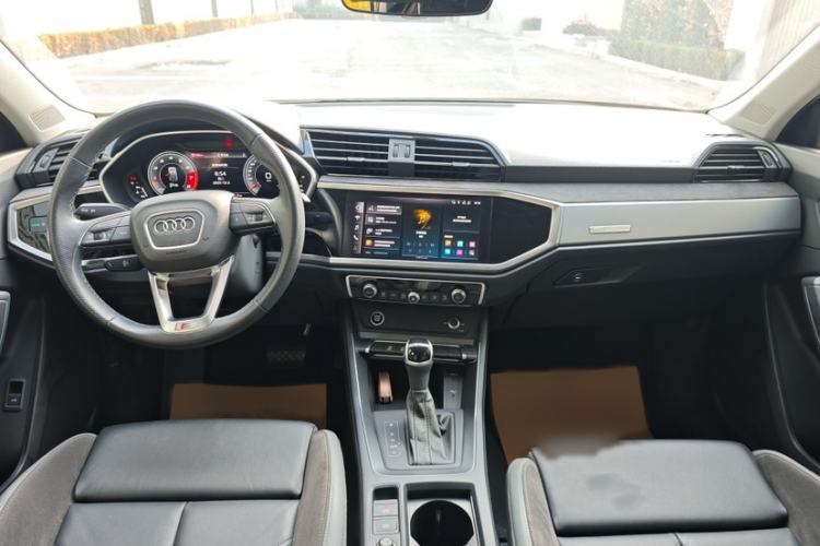 Used Audi Q3 Sportback 2023 35 TFSI Ambition (1.5T) Interior 1