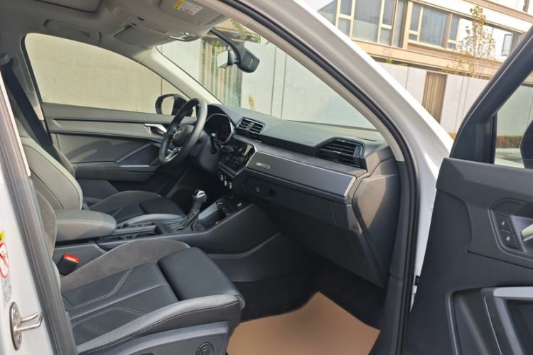 Used Audi Q3 Sportback 2023 35 TFSI Ambition (1.5T) Interior 10