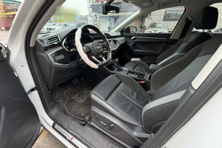 Used Audi Q3 Sportback 2023 Updated 40 TFSI Fashion Version Interior 2