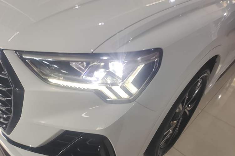 Used Audi Q3 Sportback 2023 40 TFSI Fashion Model Left Front Headlight