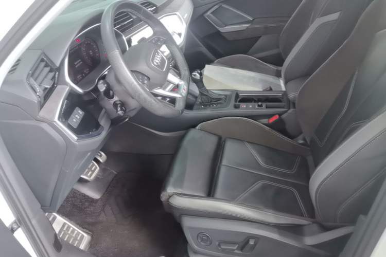 Used Audi Q3 Sportback 2023 Updated 40 TFSI Fashion Version Left Front Seat