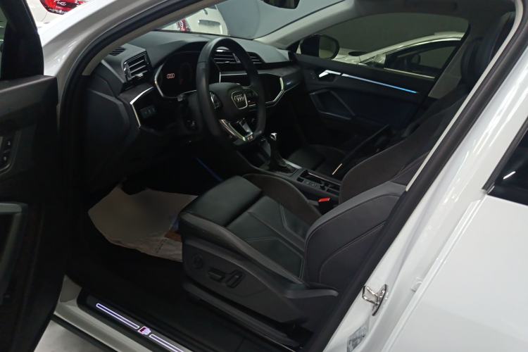 Used Audi Q3 Sportback 2023 Updated 40 TFSI Fashion Version Left Front Seat