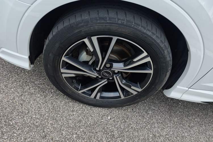 Used Audi Q3 Sportback 2023 Updated 40 TFSI Fashion Version Left Front Wheel Hub