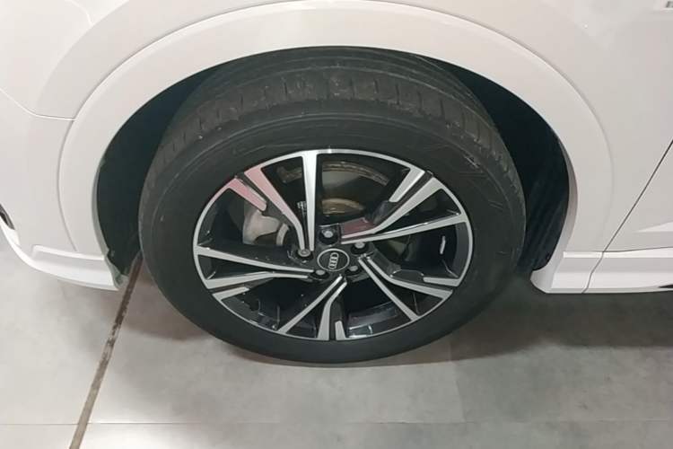 Used Audi Q3 Sportback 2023 Updated 40 TFSI Fashion Version Left Front Wheel Hub