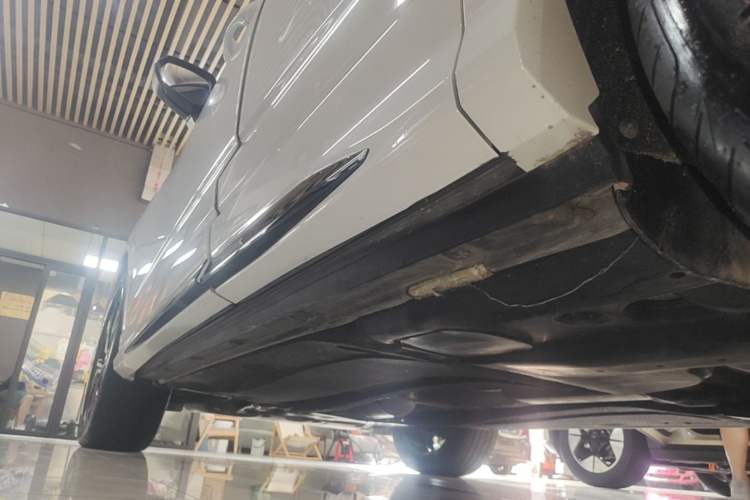 Used Audi Q3 Sportback 2023 40 TFSI Fashion Model Left Side Sill
