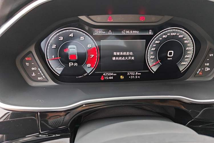 Used Audi Q3 Sportback 2023 Updated 40 TFSI Fashion Version Odometer Close Up