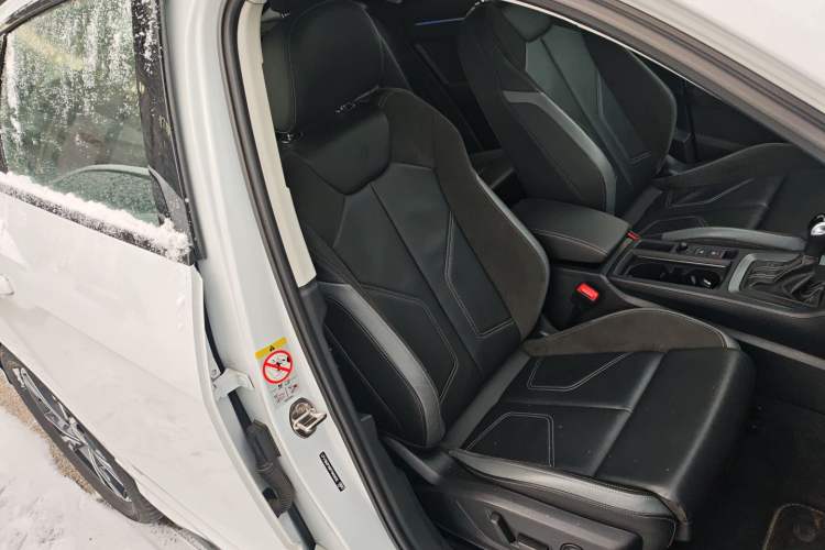 Used Audi Q3 Sportback 2023 40 TFSI Fashion Model Right Front Seat