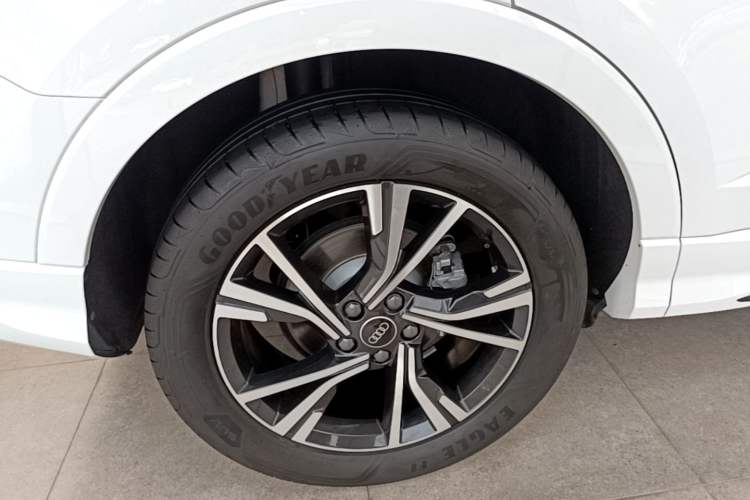Used Audi Q3 Sportback 2023 40 TFSI Fashion Model Right Rear Wheel Hub