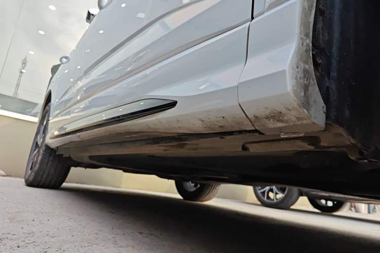 Used Audi Q3 Sportback 2023 40 TFSI Fashion Model Right Side Sill