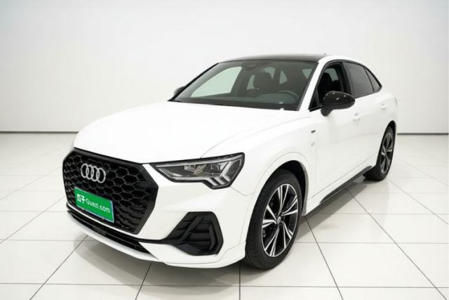 Ojetý Audi Q3 Sportback 2023 40 TFSI Fashion Model