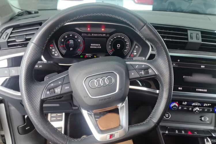 Used Audi Q3 Sportback 2023 Updated 40 TFSI Fashion Version Steering Wheel