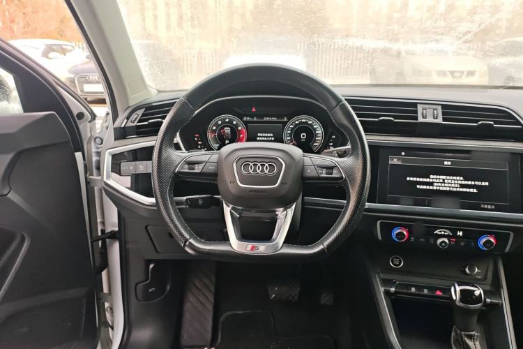 Used Audi Q3 Sportback 2023 40 TFSI Fashion Model Steering Wheel
