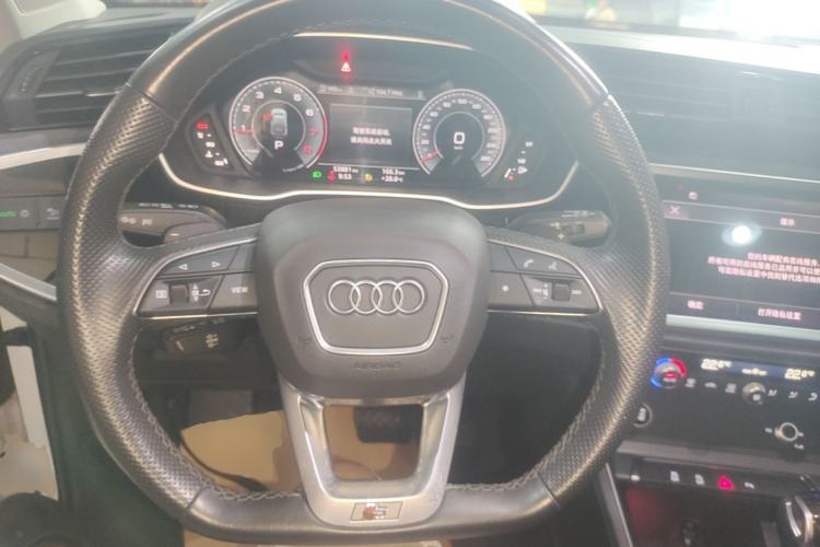 Used Audi Q3 Sportback 2023 40 TFSI Fashion Model Steering Wheel