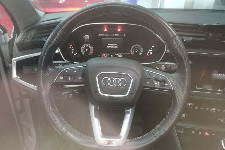 Used Audi Q3 Sportback 2023 35 TFSI Ambition (1.4T) Steering Wheel