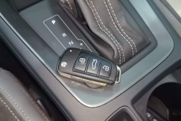 Used Audi Q3 Sportback 2023 Updated 40 TFSI Fashion Version Vehicle Key