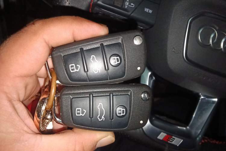 Used Audi Q3 Sportback 2023 40 TFSI Fashion Model Vehicle Key