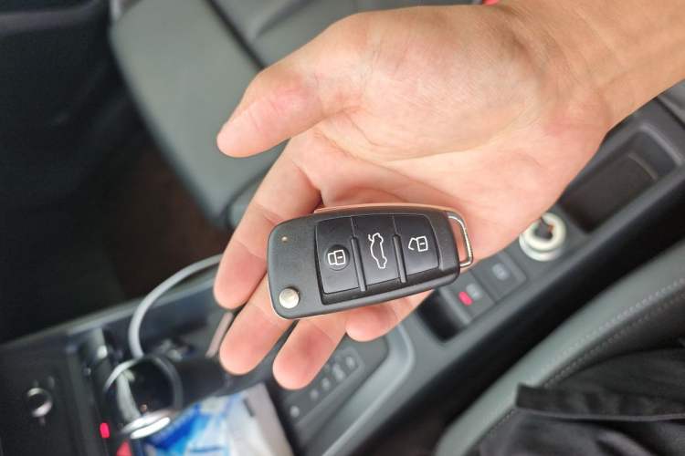 Used Audi Q3 Sportback 2023 40 TFSI Fashion Model Vehicle Key